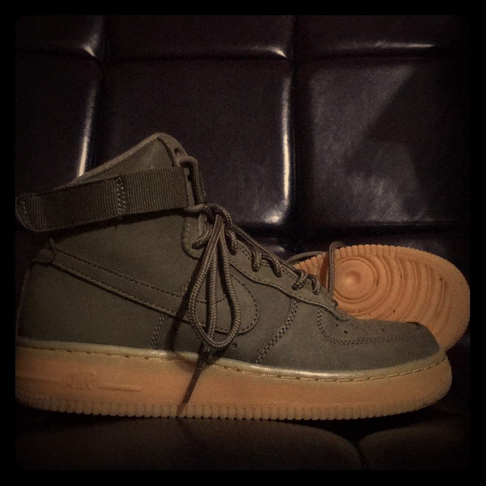 Olive Green Nike Hi Top Air Force 1 😊
